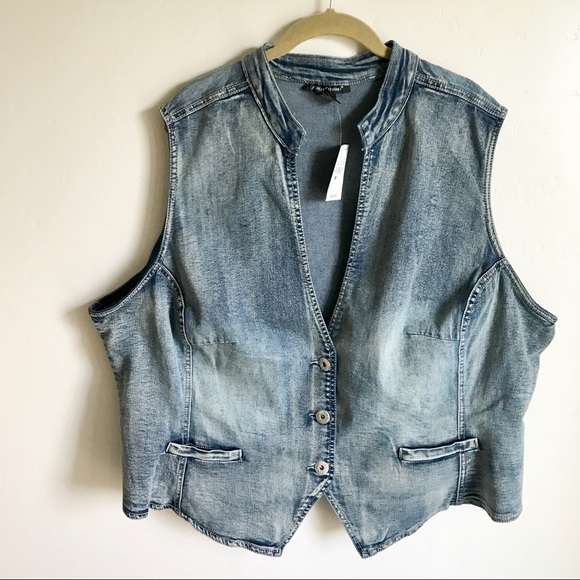 Ashley Stewart Jackets & Blazers - Ashley Stewart Blue Denim Vest Size 26 NWTS Ashley Stewart Jackets & Blazers - Ashley Stewart Blue Denim Vest Size 26 NWTS